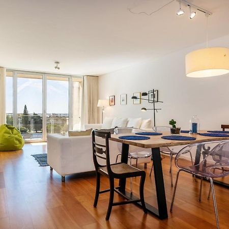 Apartmán Guestready - Alges Apt With Stunning Rooftop Pool Exteriér fotografie