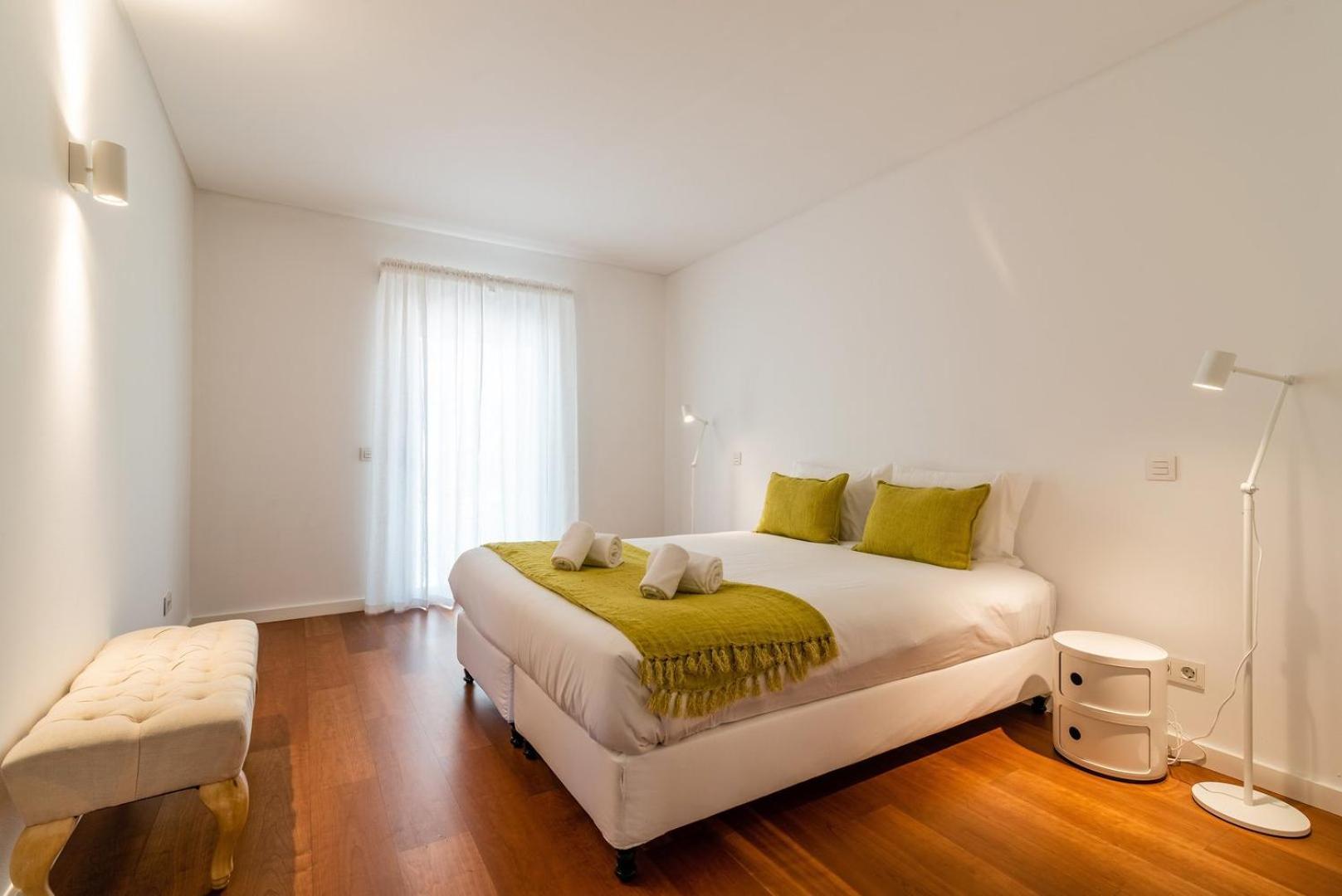 Apartmán Guestready - Alges Apt With Stunning Rooftop Pool Exteriér fotografie