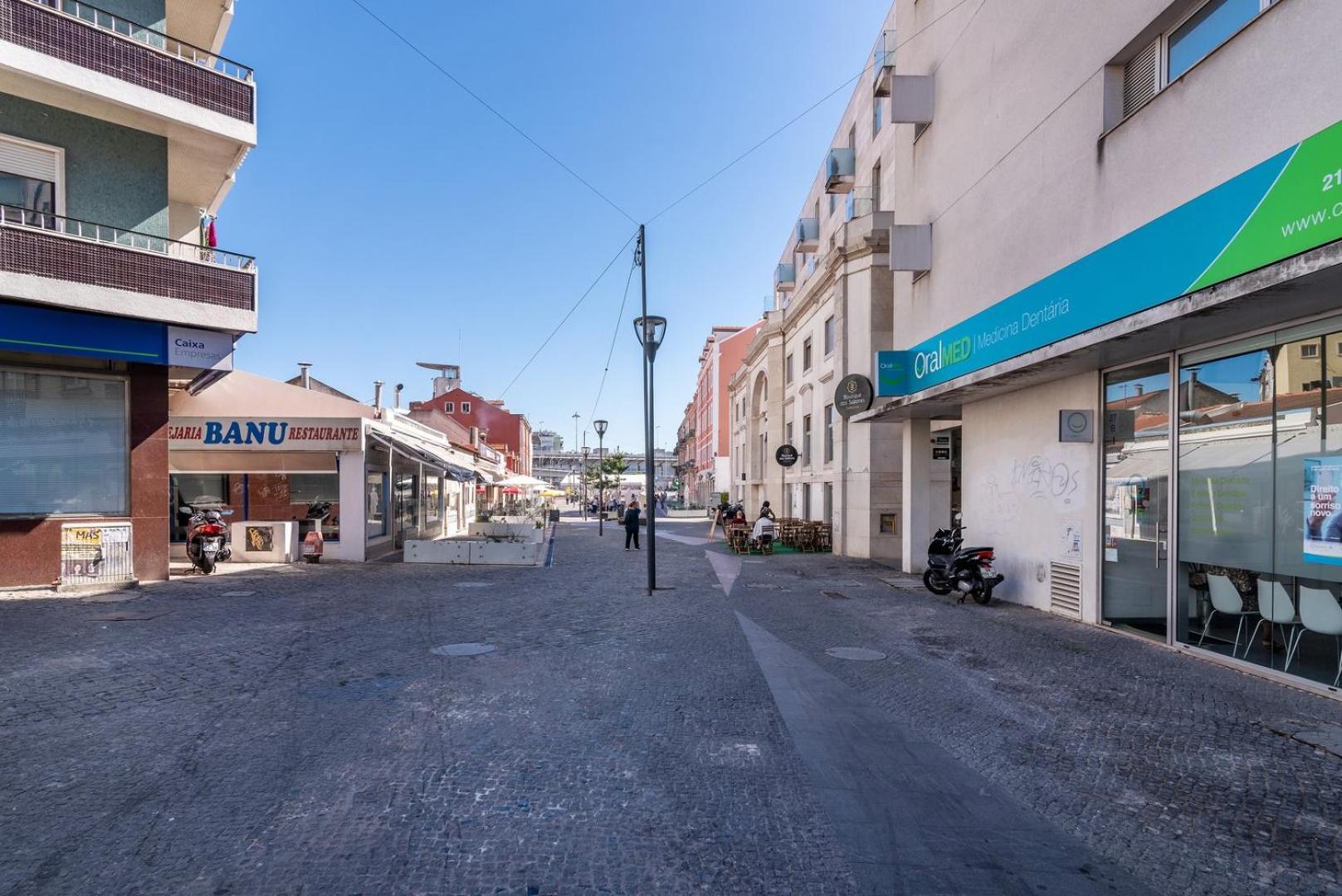 Apartmán Guestready - Alges Apt With Stunning Rooftop Pool Exteriér fotografie